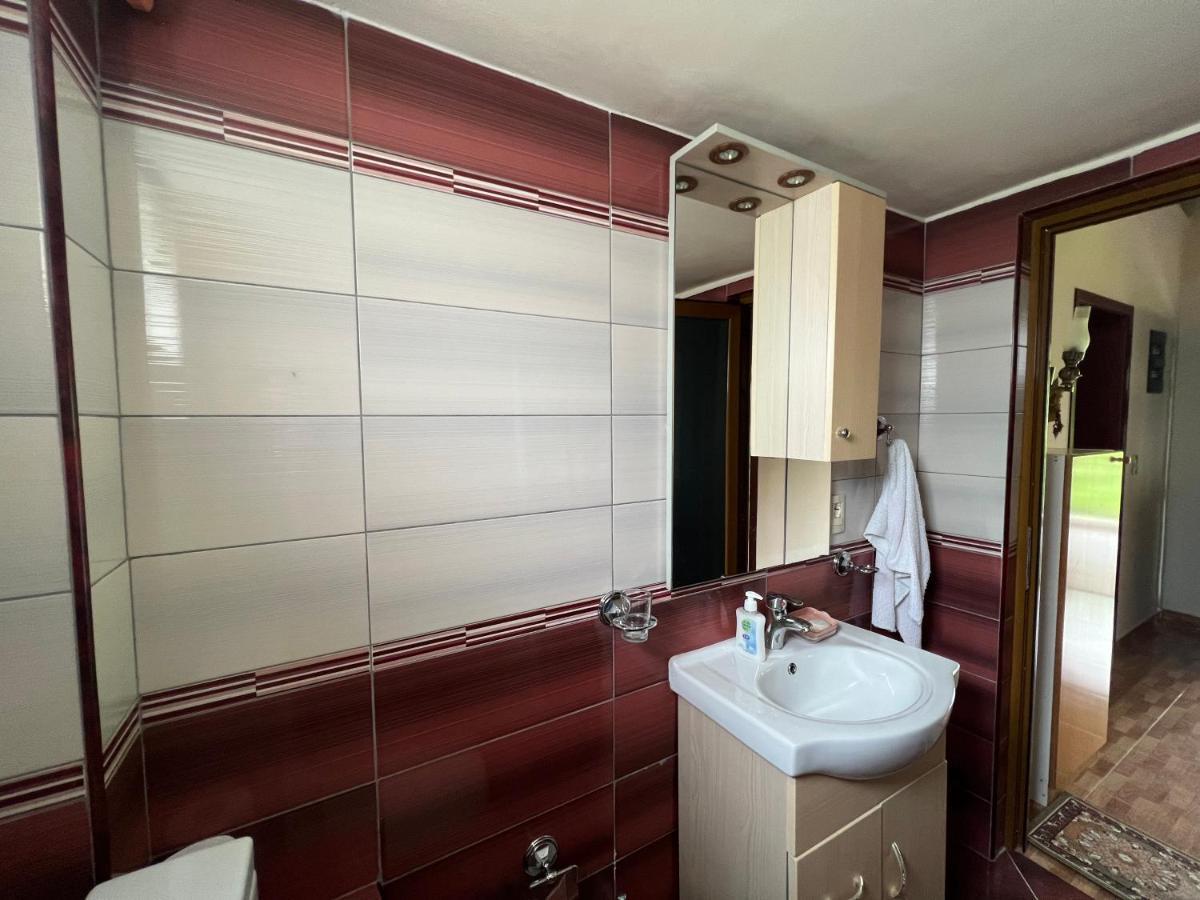 Përmet Anastasia'S Guest House מראה חיצוני תמונה